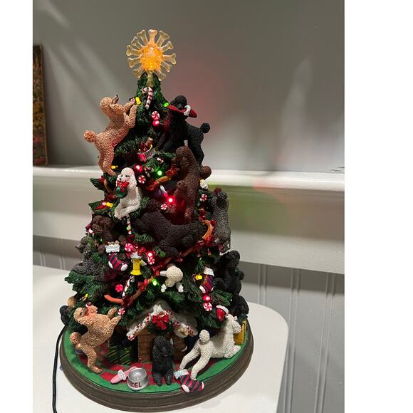 The Danbury Mint Lighted Poodle Christmas Tree With Star(1 Imperfection) - Picture 1 of 10